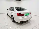 Photo 4 - BMW 3 Series
