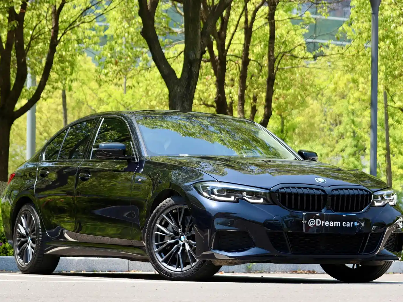 BMW 3 Series 2022 Facelift 330i M Sport Shadow Edition фото 3