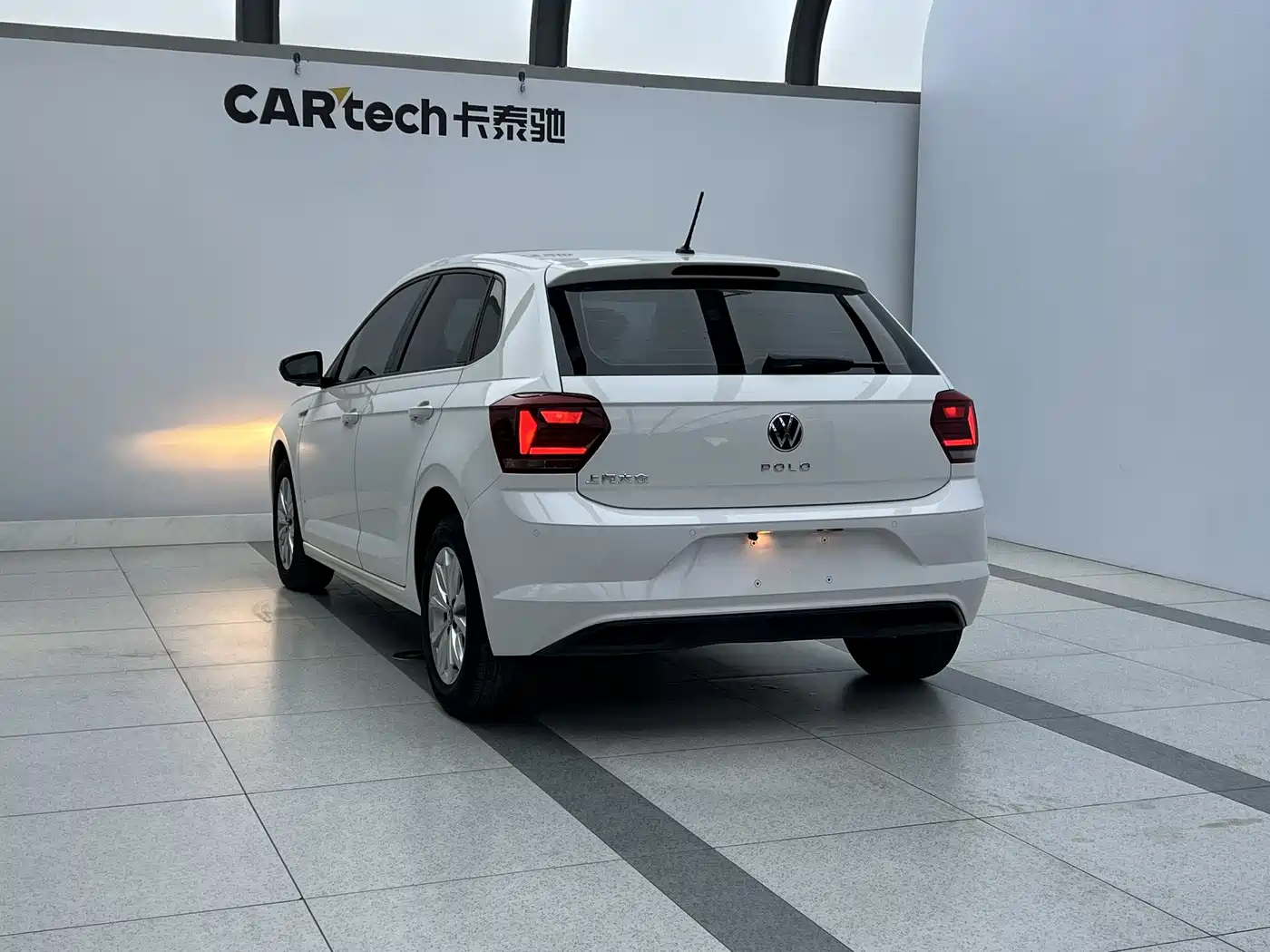 Volkswagen Polo 2021 Plus 1.5L Automatic Colorful Tech Edition фото 9