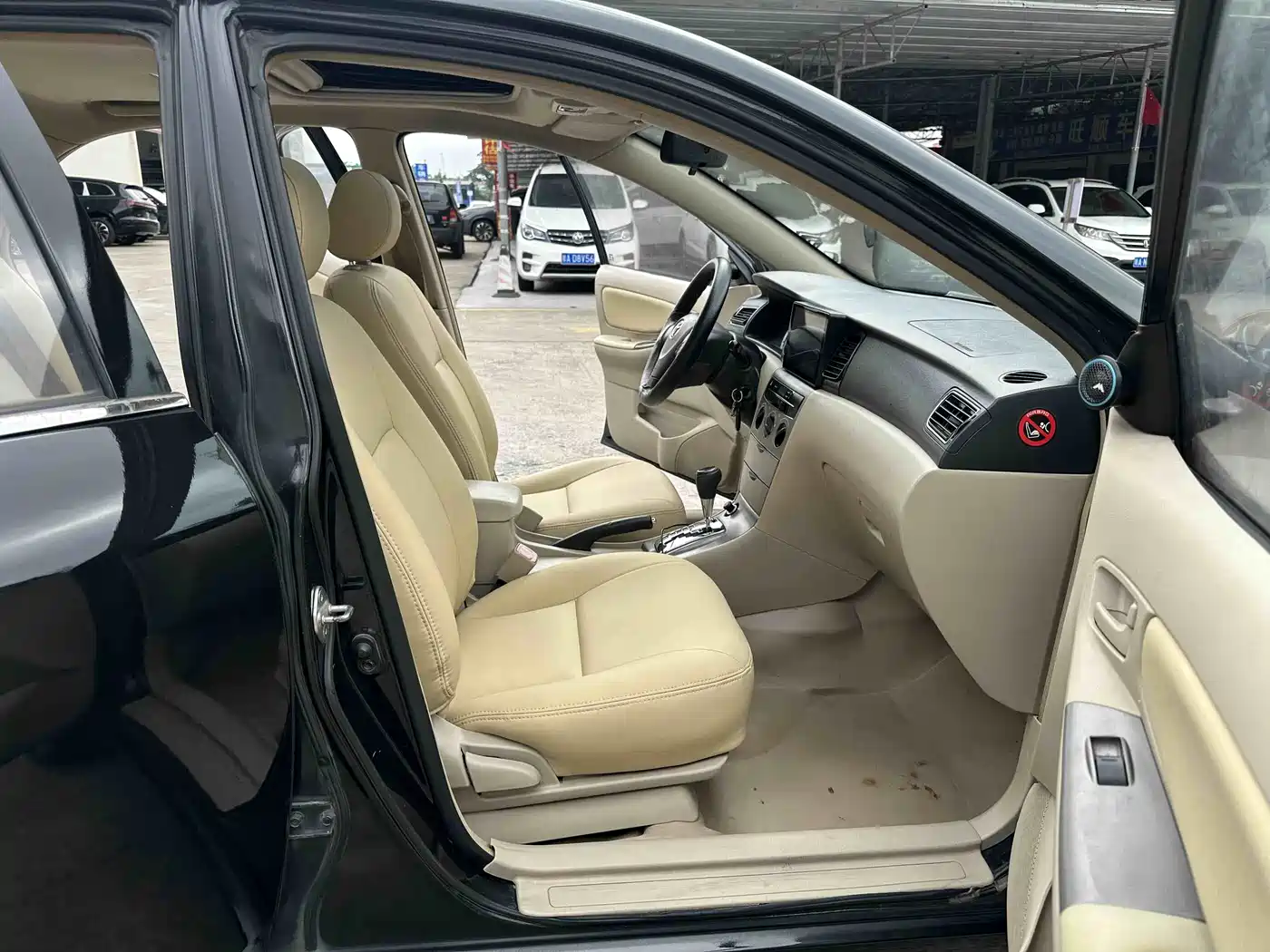 Toyota Corolla 2013 1.6L Automatic Excellence Edition фото 10