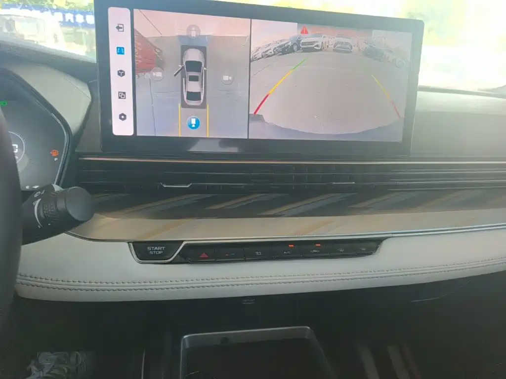 Geely Emgrand L 2022 2022 1.4T CVT Flagship