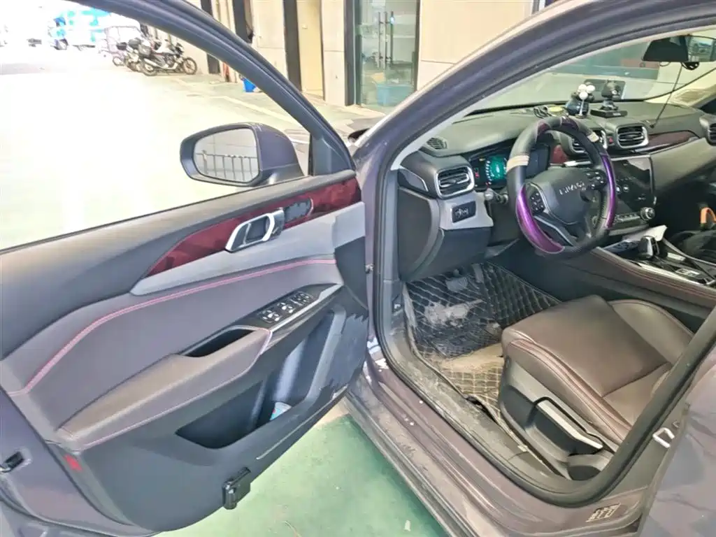 Lynk & Co 02 2019 High Energy Edition 2.0T Automatic 2WD Shine China VI фото 16