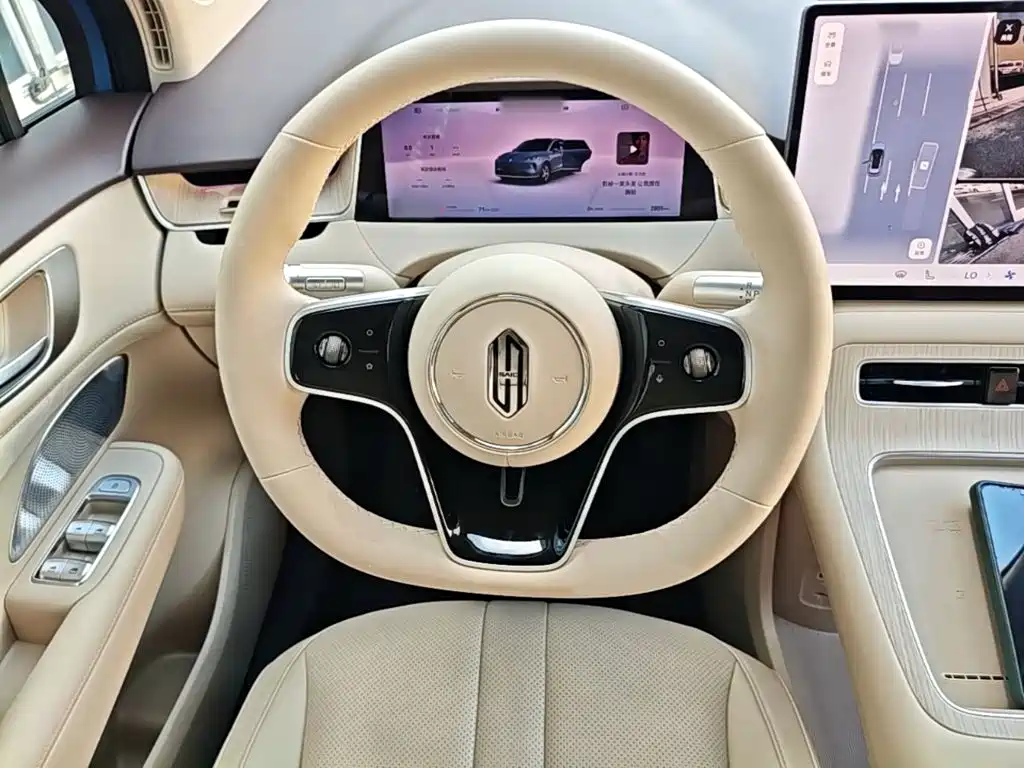 Фото 17 - Shangjie SUV