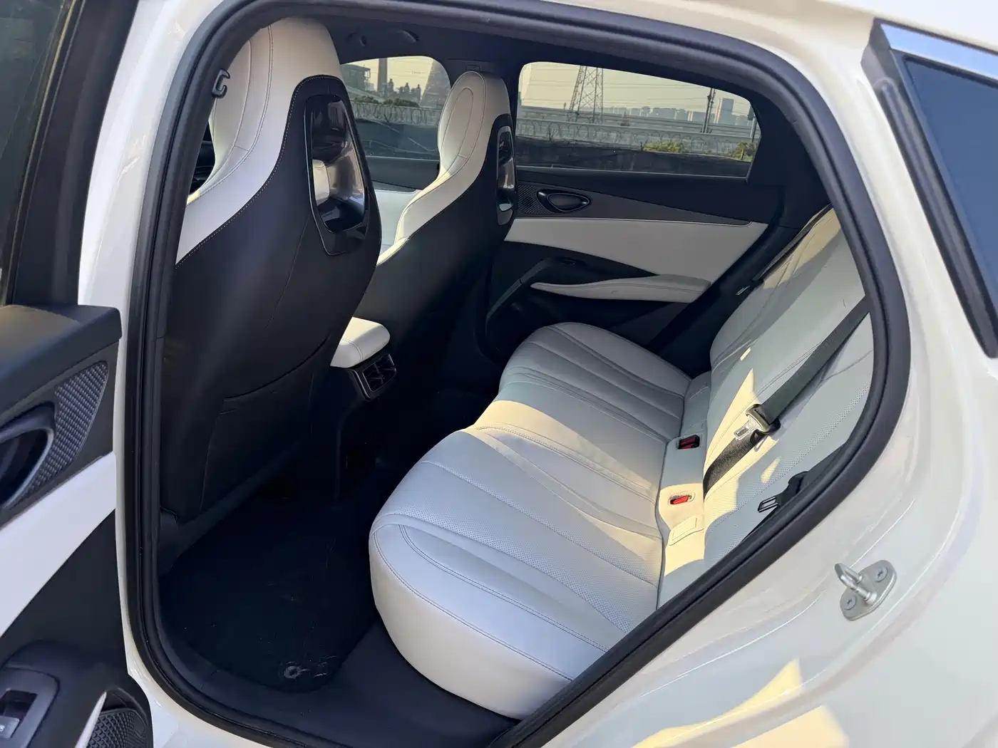 BYD Seal 06 New Energy 2024 DM-i 120KM Honor фото 8