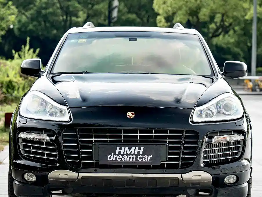 Фото 2 - Porsche Cayenne
