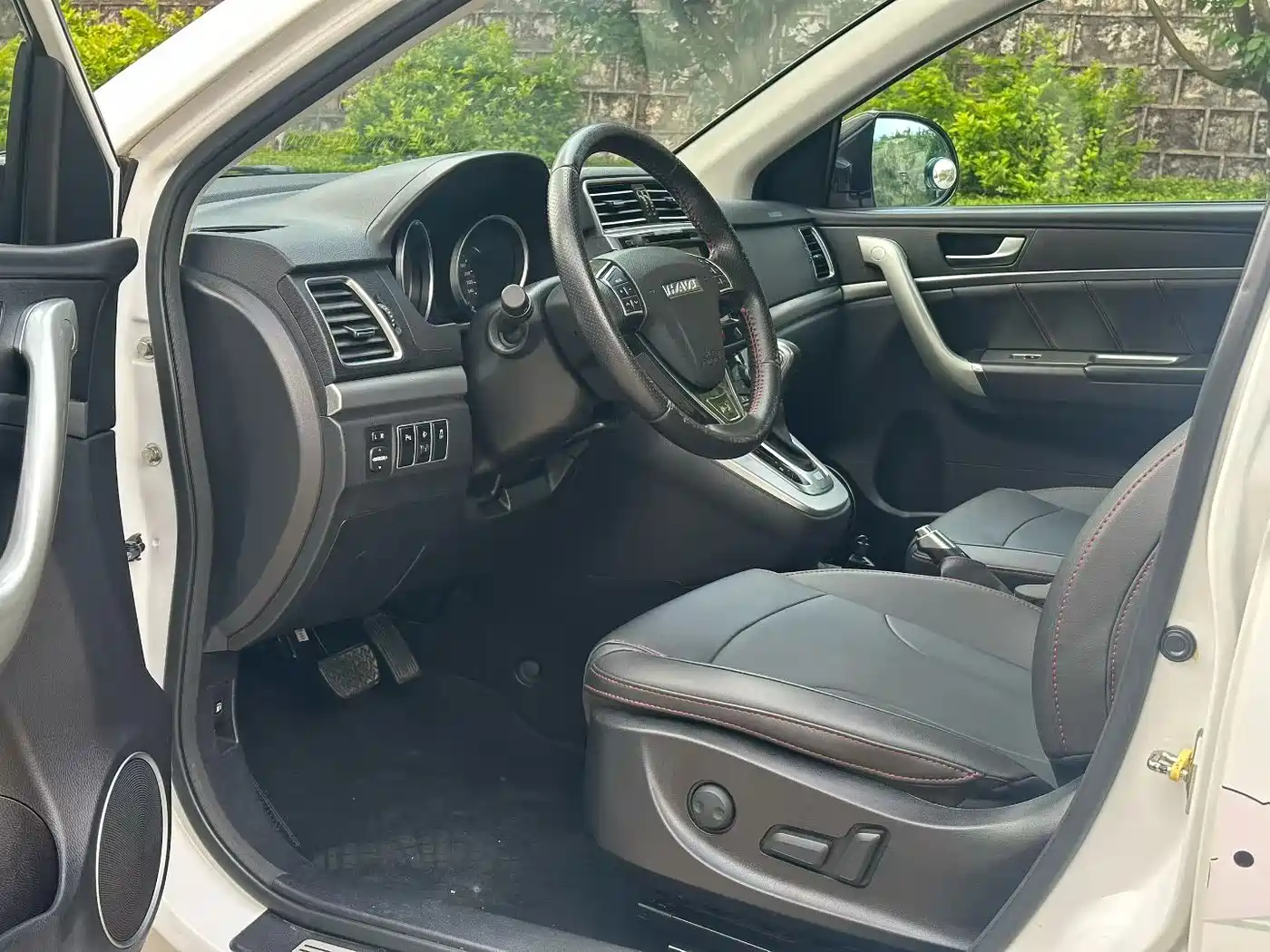 Haval H6 2017 Red Label Sport Edition 1.5T Automatic 2WD Premium фото 8