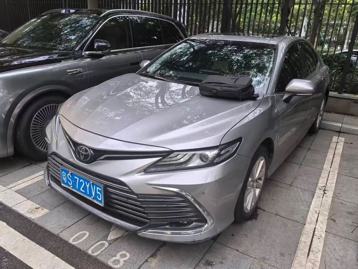 Toyota Camry 2021 2.0G Luxury Edition
