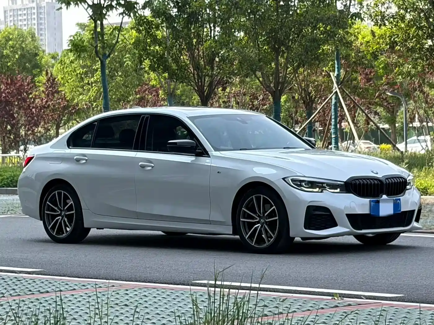 BMW 3 Series 2020 325Li M Sport Package фото 3