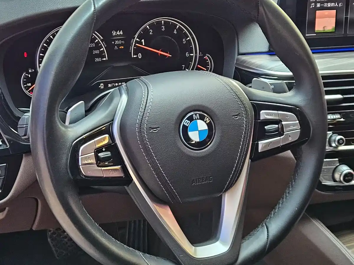 BMW 5 Series 2018 Facelift 530Li xDrive Luxury Package фото 3