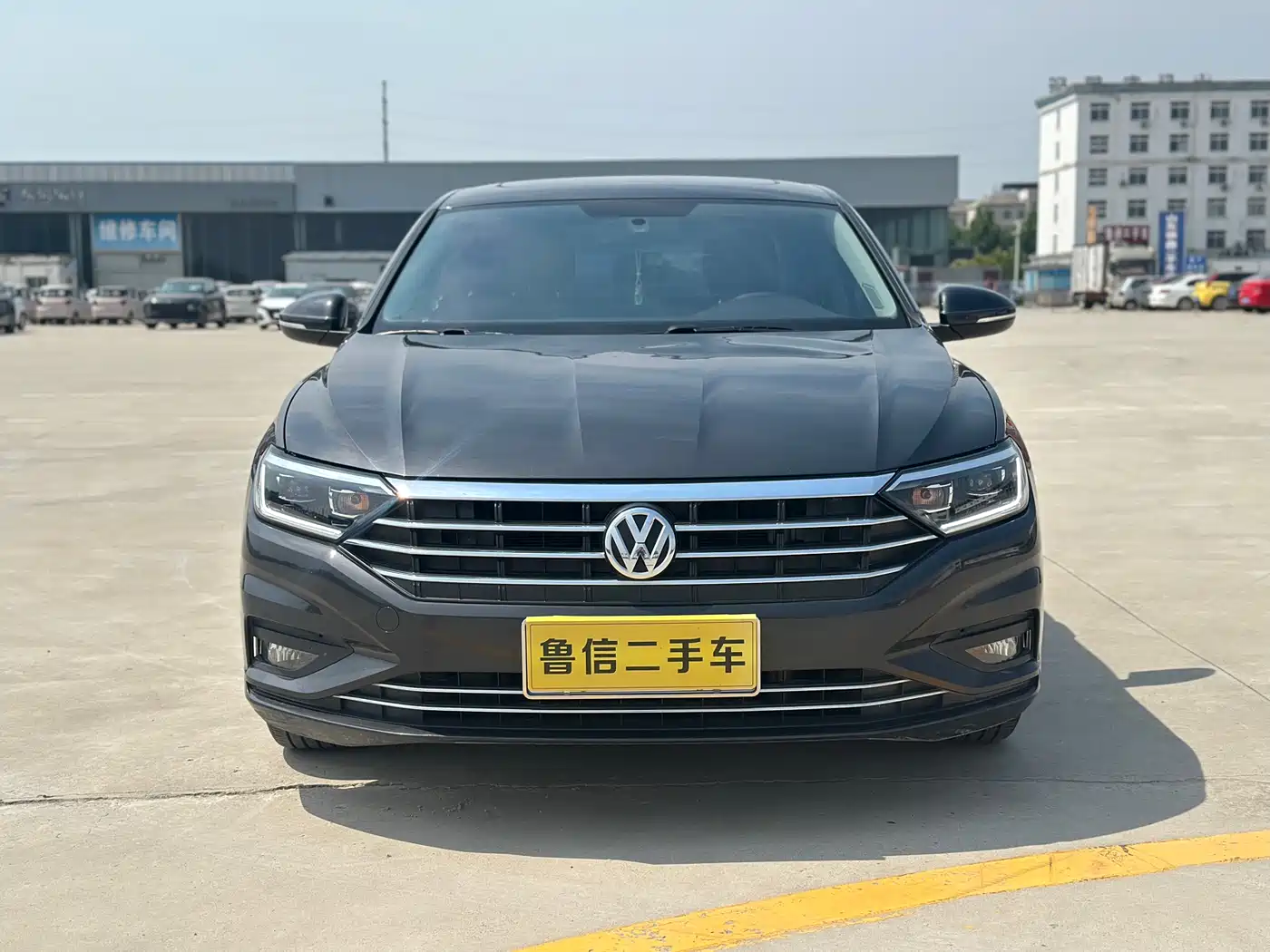 VOLKSWAGEN SAGITAR