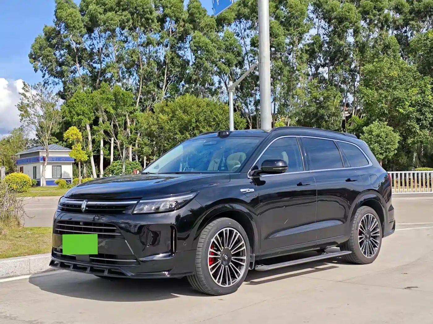 AITO Wenjie AITO M7 2024 1.5T Smart AWD Max Edition 5-Seater