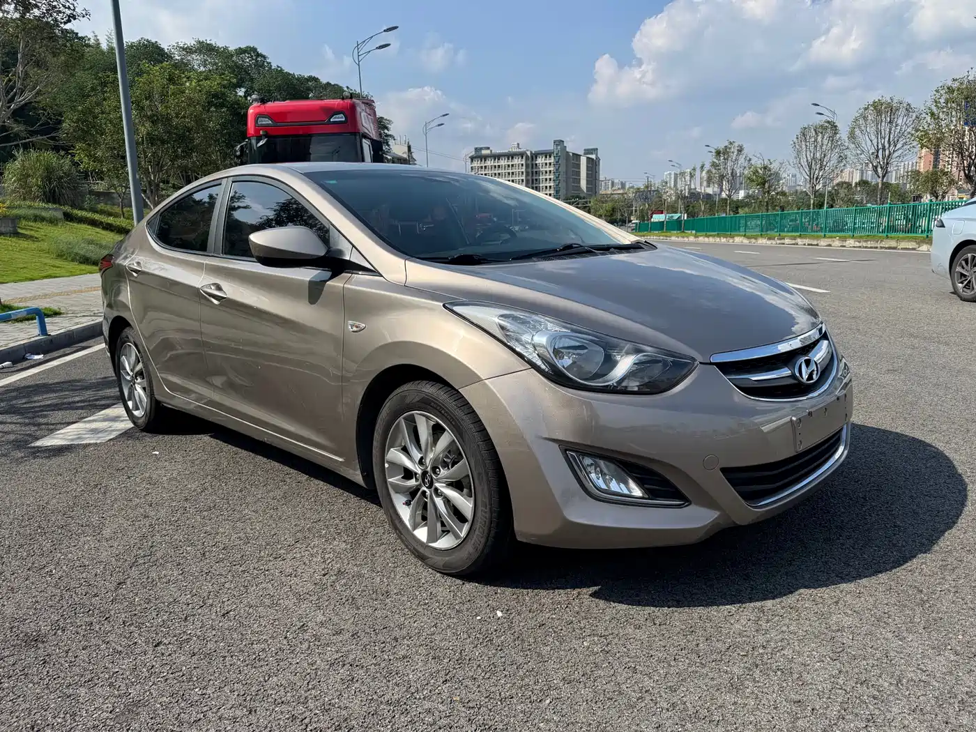 Hyundai Langdong 2015 1.6L Auto Trend фото 6