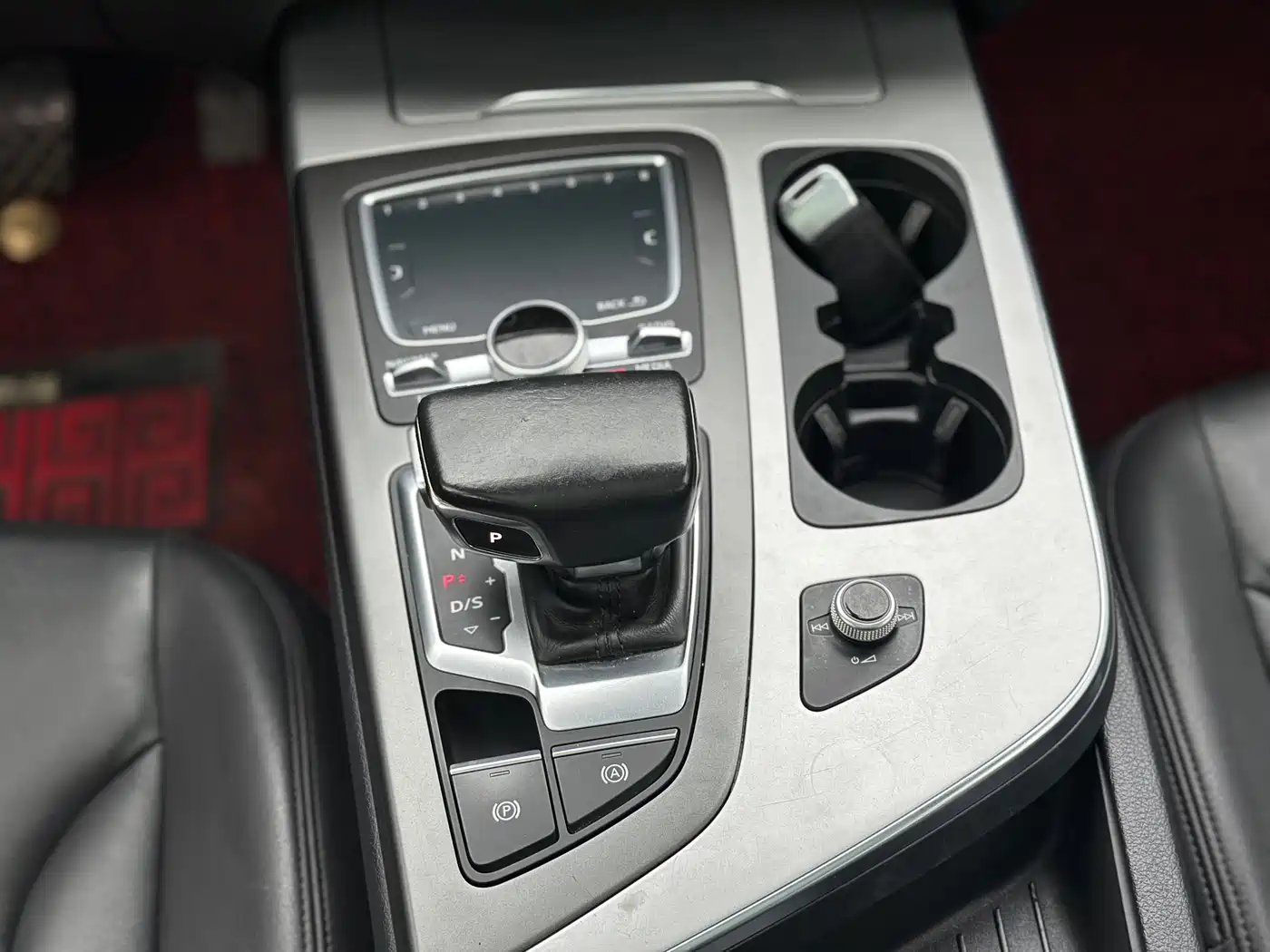 Audi Q7 2016 45 TFSI Technology фото 24