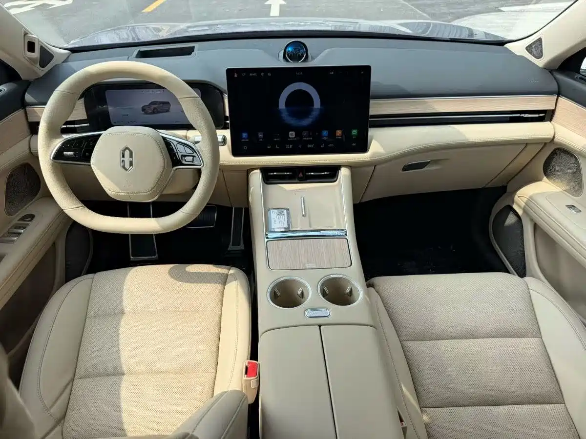 AITO Wenjie AITO M5 2025 Extended Range Ultra AWD фото 8