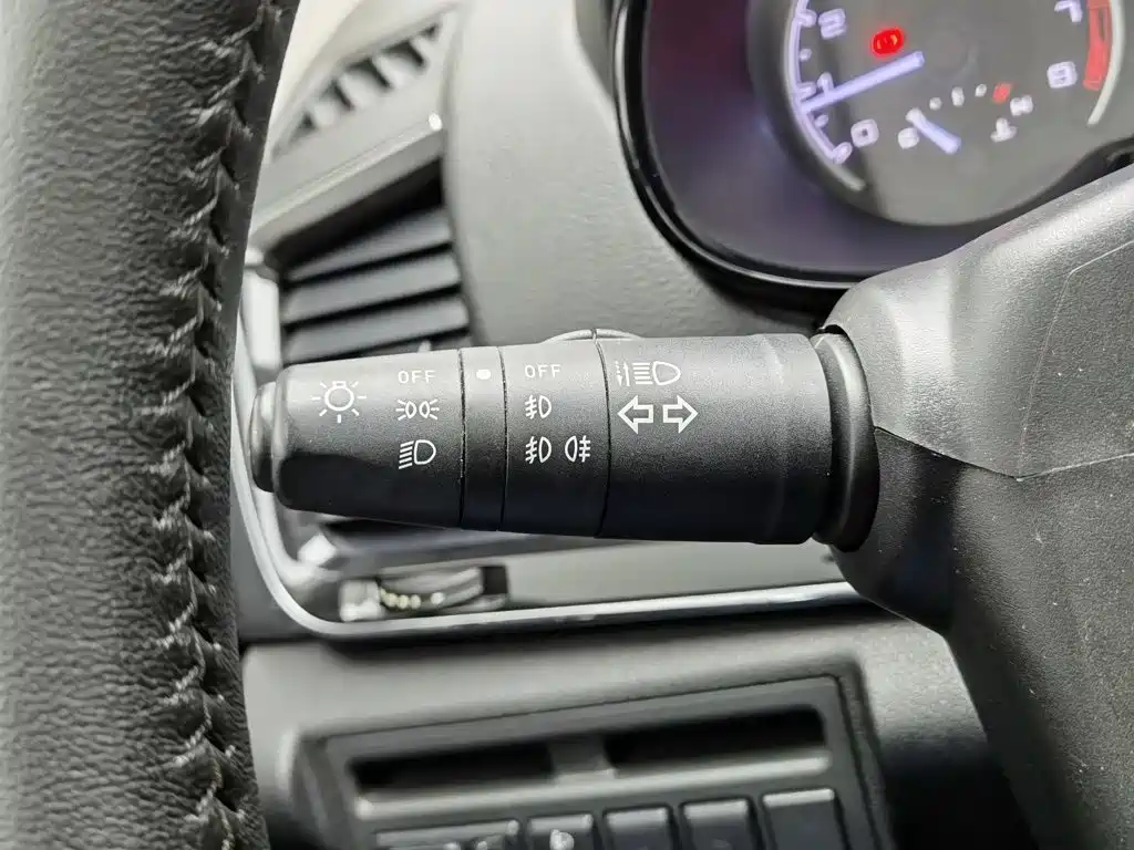 Photo 21 - Dongfeng Aeolus Dongfeng Fengshen AX7