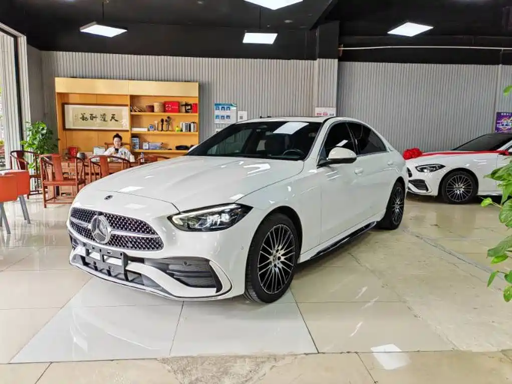 Фото 1 - Mercedes-Benz C-Class