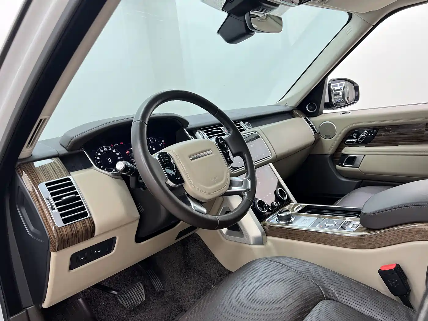 Land Rover Range Rover 2018 3.0 SC V6 Vogue Heritage Extended Edition фото 8