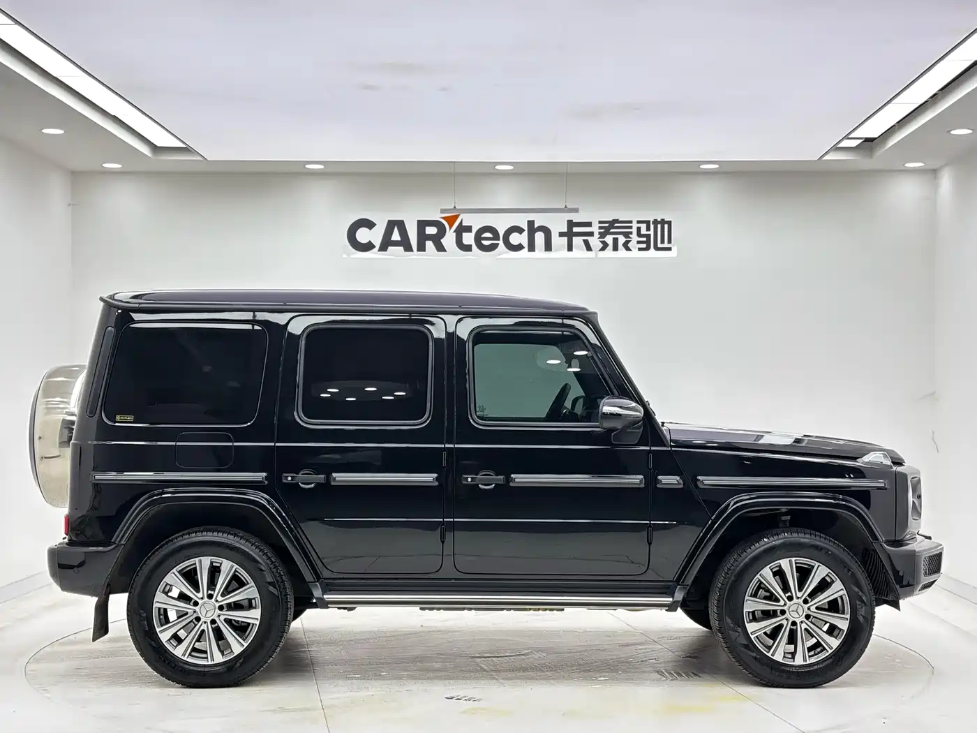MERCEDES-BENZ G-CLASS