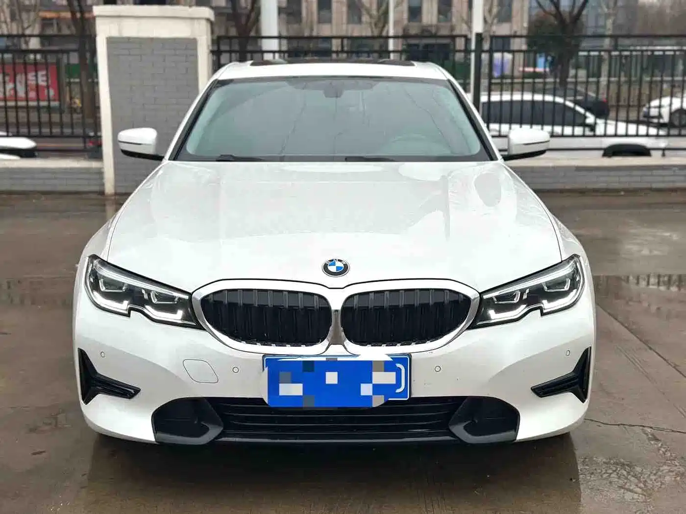 BMW 3-SERIES