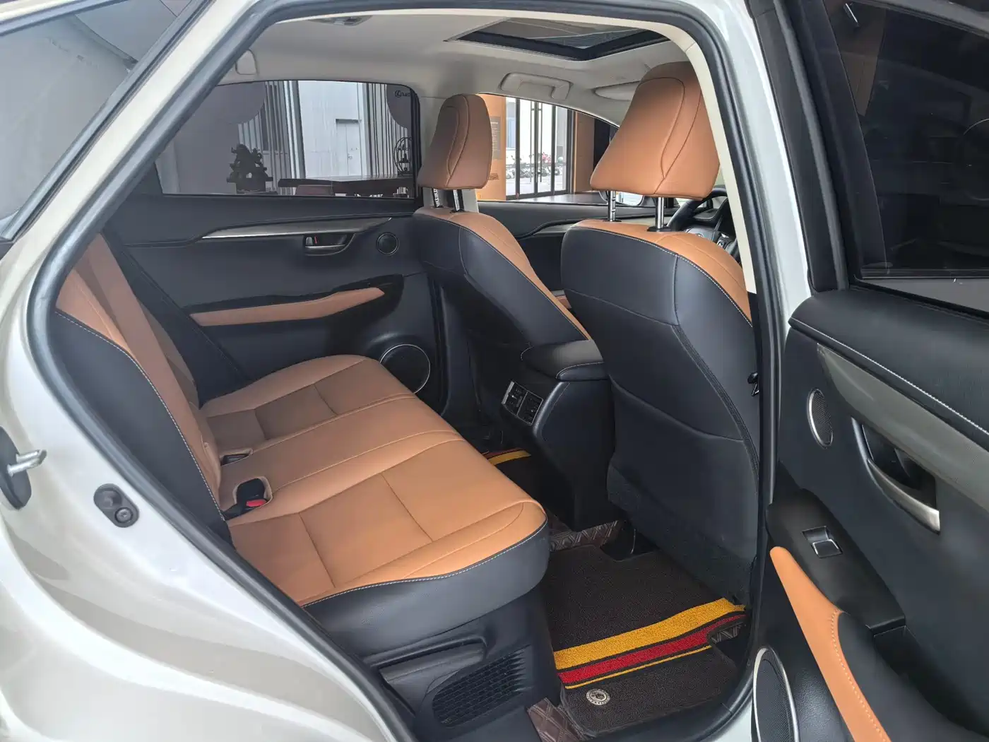 Фото 5 - Lexus NX