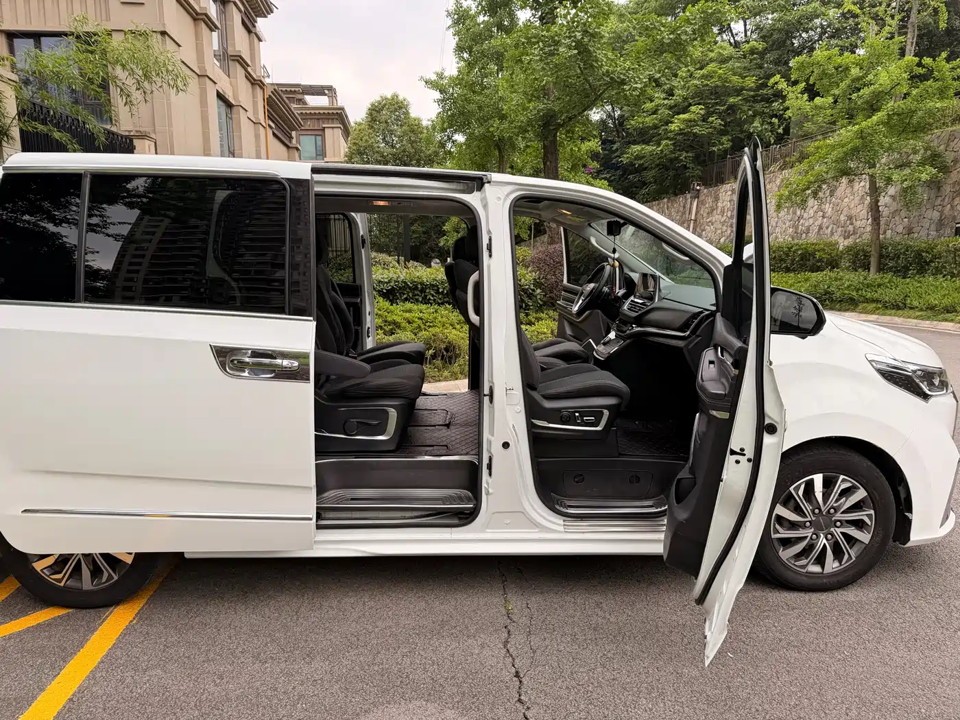 SAIC Maxus Maxus G20 2021 PLUS 2.0T Diesel Automatic Luxury Edition фото 15