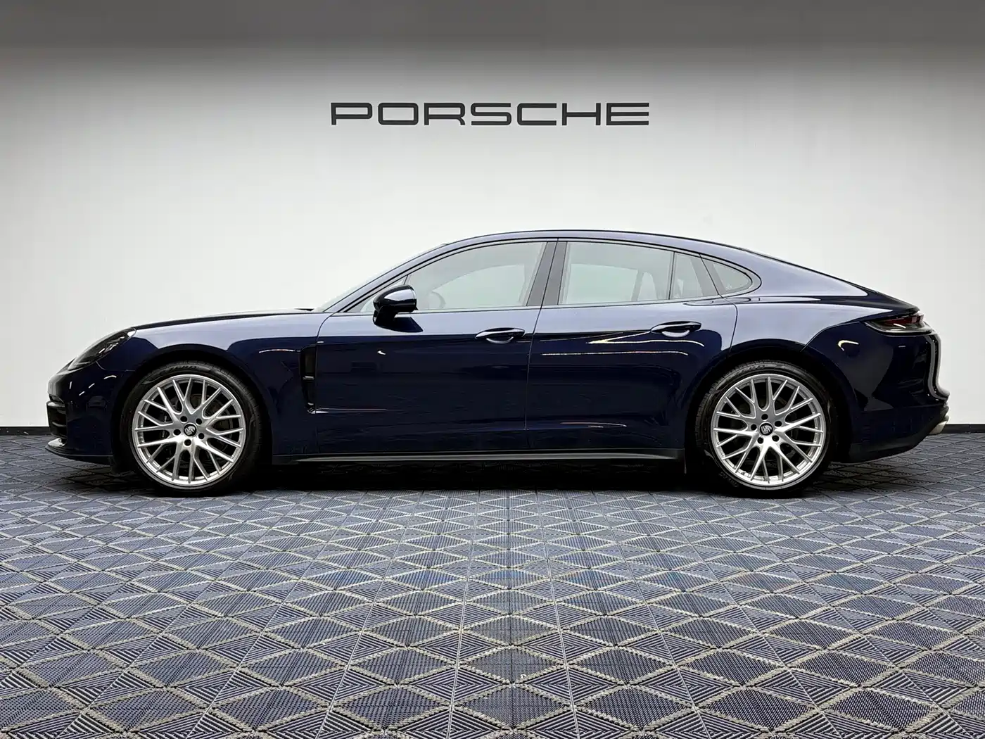 Porsche Panamera 2023 Panamera 2.9T фото 7