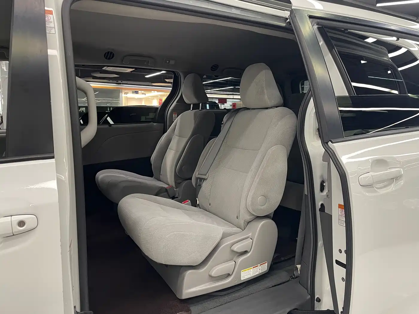 Toyota Sienna 2016 2015 3.5L 2WD LE