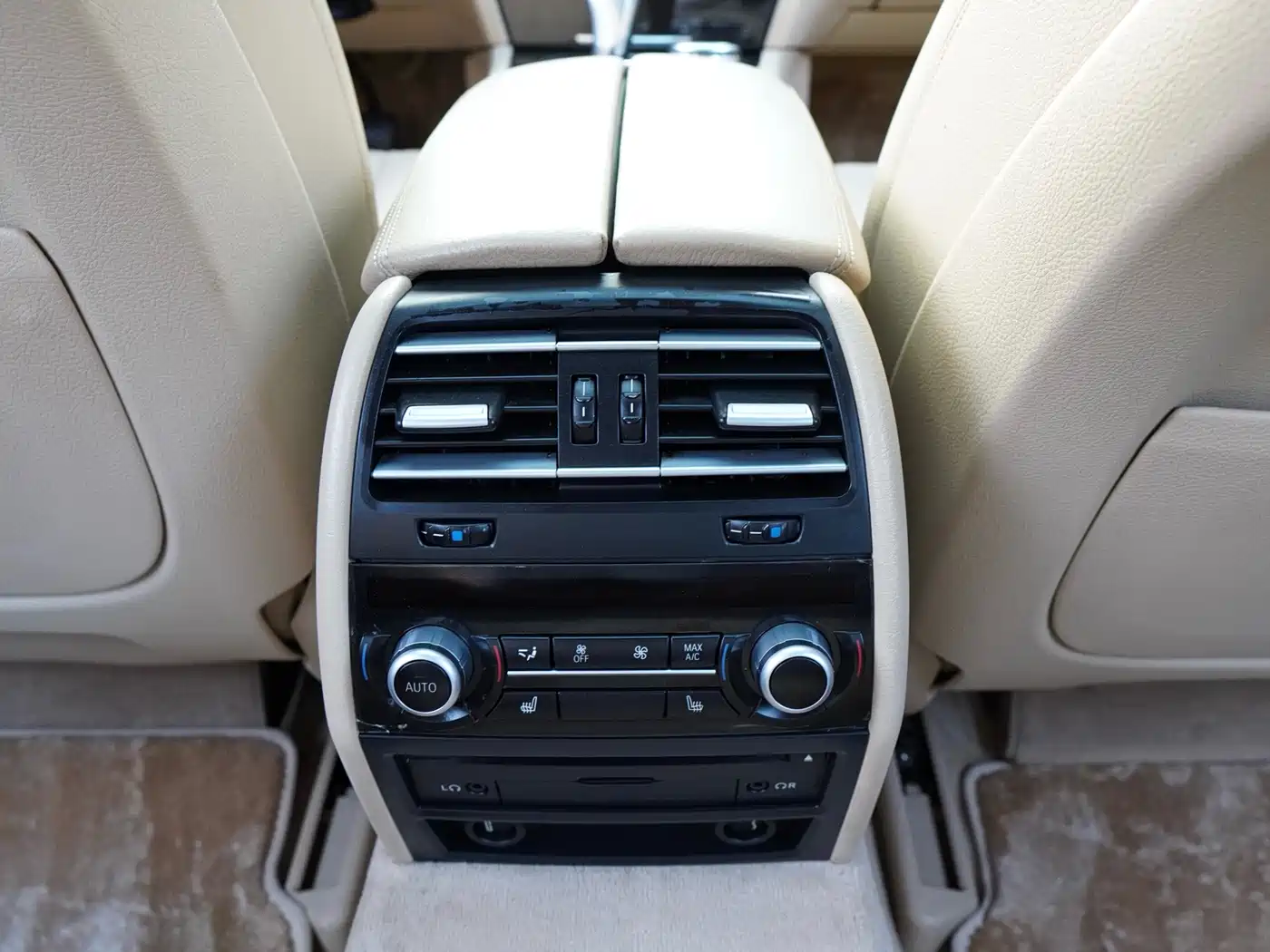 BMW 7 Series 2013 Model 730Li Leading фото 21