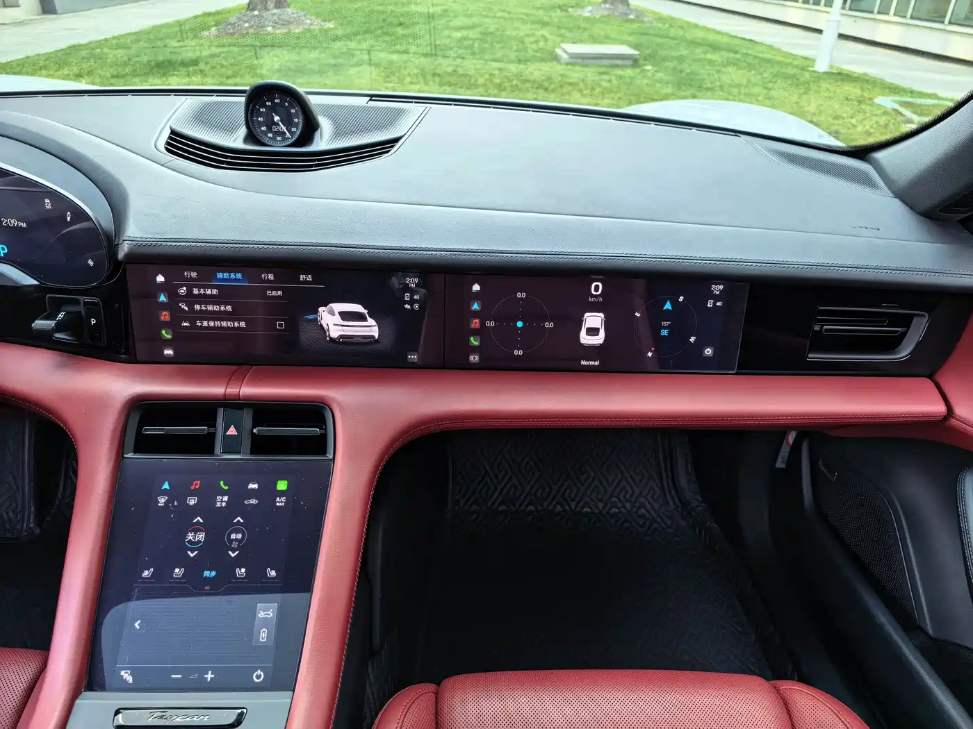 Porsche Taycan 2022 Facelift Taycan фото 23