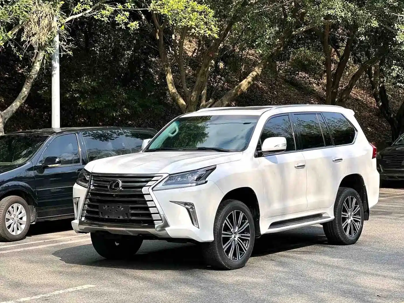 Lexus LX 2019 570 Prestige Luxury Edition