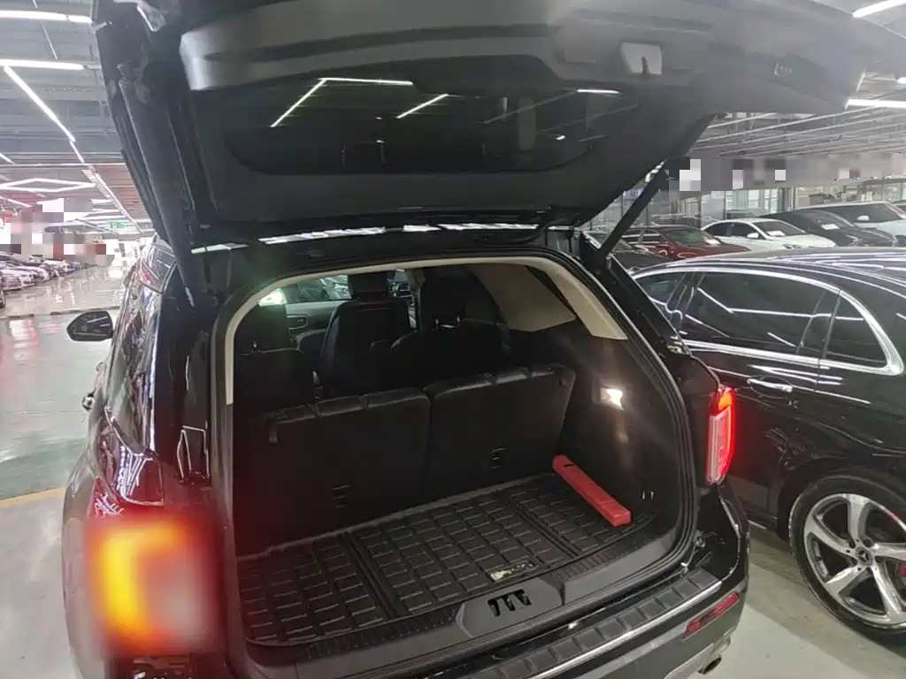 Ford Explorer 2021 2020 EcoBoost 285 AWD Titanium Edition 6-Seater