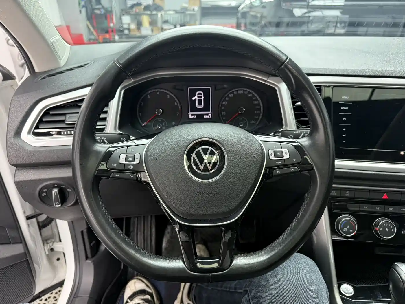Volkswagen T-ROC 2022 280TSI DSG 2WD Elite PLUS фото 10