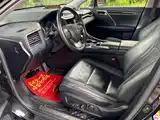 Фото 9 - Lexus RX