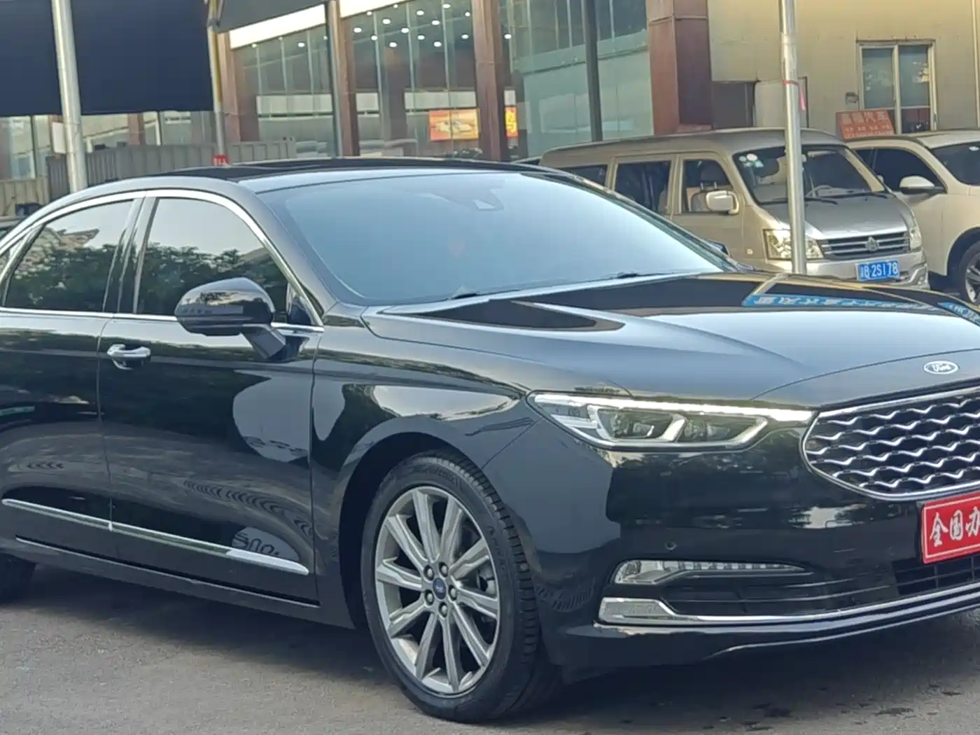 FORD TAURUS