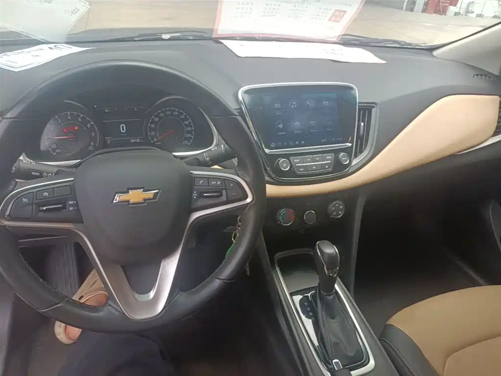 CHEVROLET CRUZE