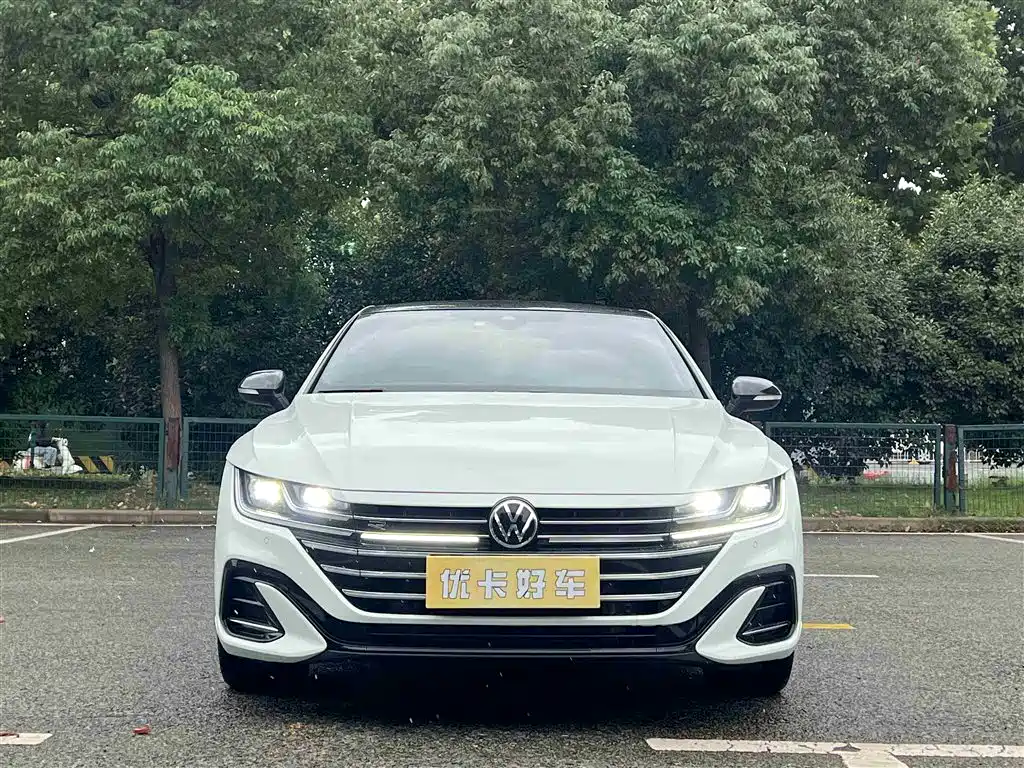 Volkswagen FAW-Volkswagen CC 2021 380TSI Eye-catching Edition фото 3