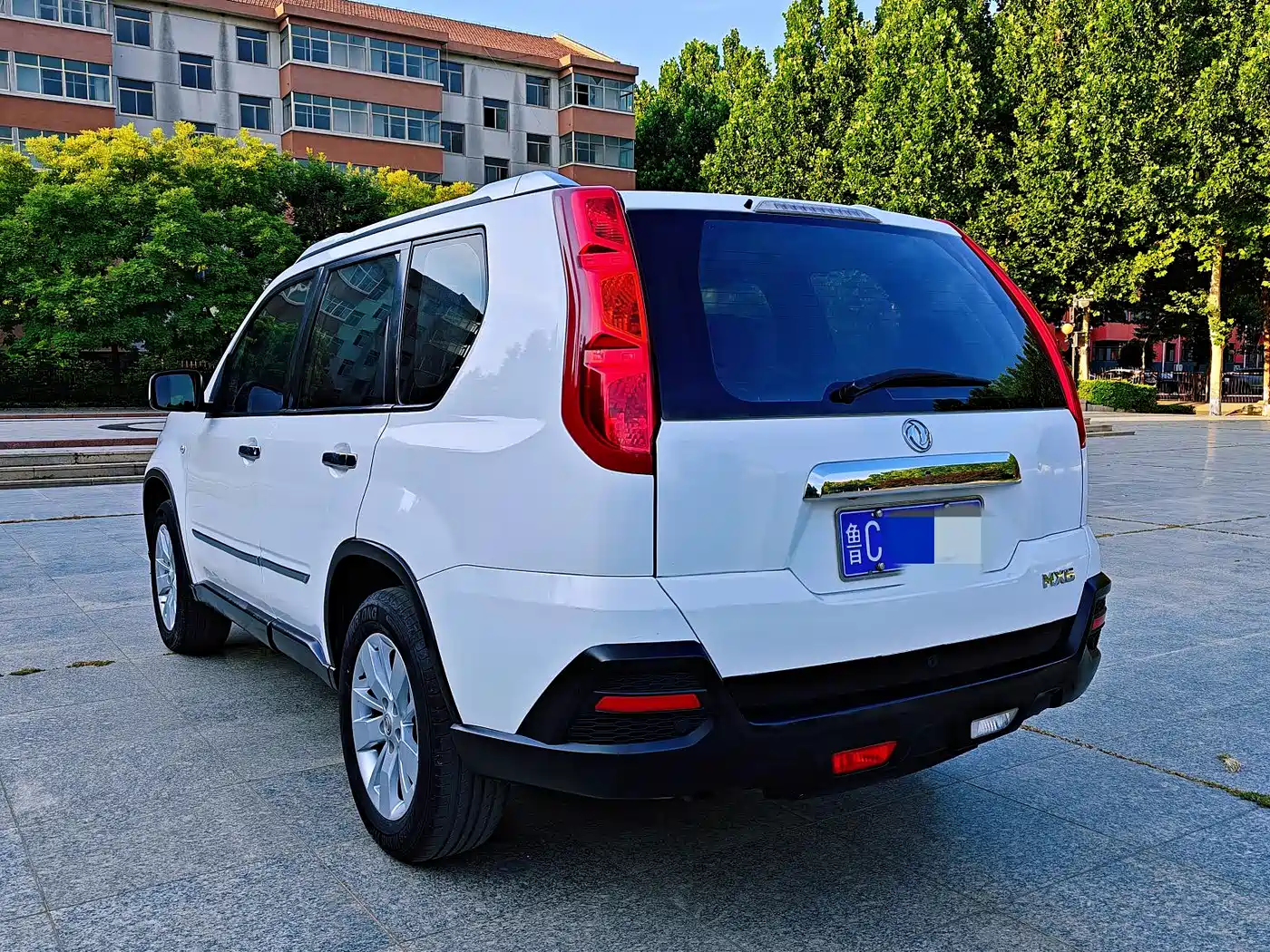 Dongfeng Fengdu MX6 2016 2016 2.0L Manual 2WD Pilot Edition
