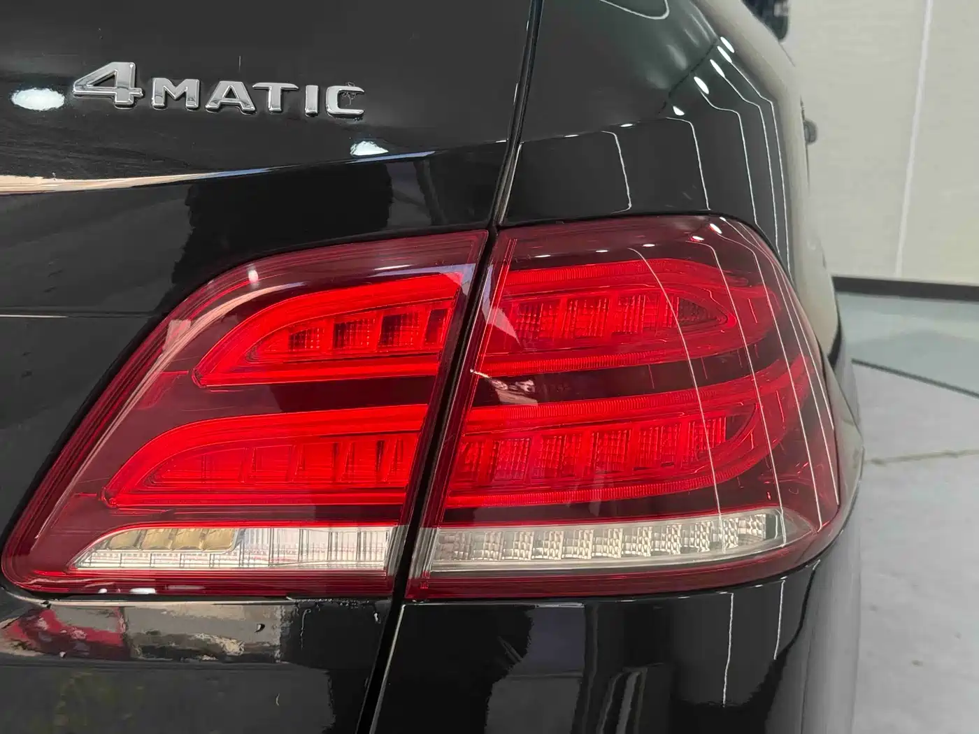 Mercedes-Benz GLE 2017 GLE 320 4MATIC Luxury фото 24