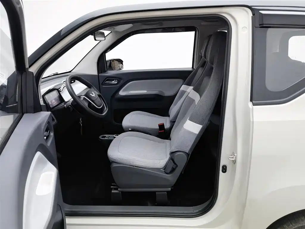 WULING AUTOMOBILE HONGGUANG MINIEV