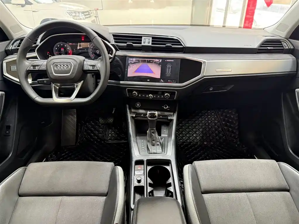 Audi Q3 2023 35 TFSI Fashion Dynamic (1.4T) фото 20
