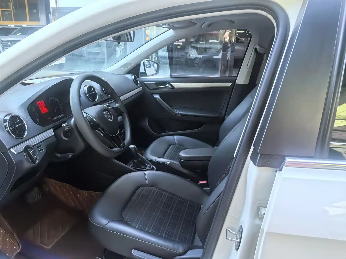 Volkswagen Jetta 2017 1.5L Automatic Comfort фото 7