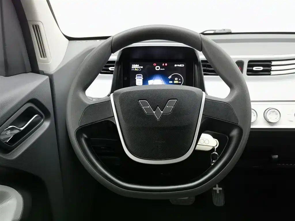 WULING AUTOMOBILE HONGGUANG MINIEV