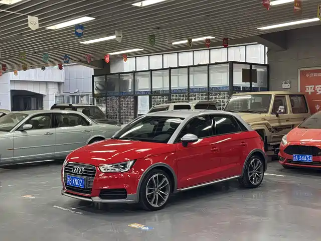 AUDI A1