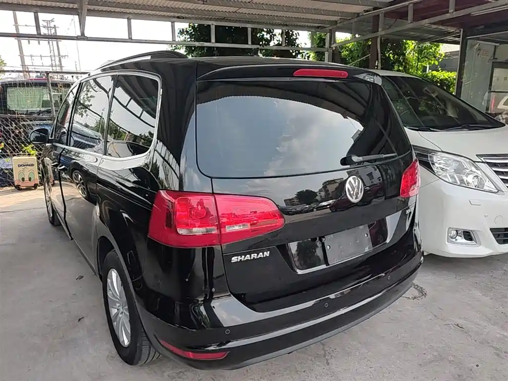 Volkswagen Sharan 2014 2.0TSI Standard фото 5