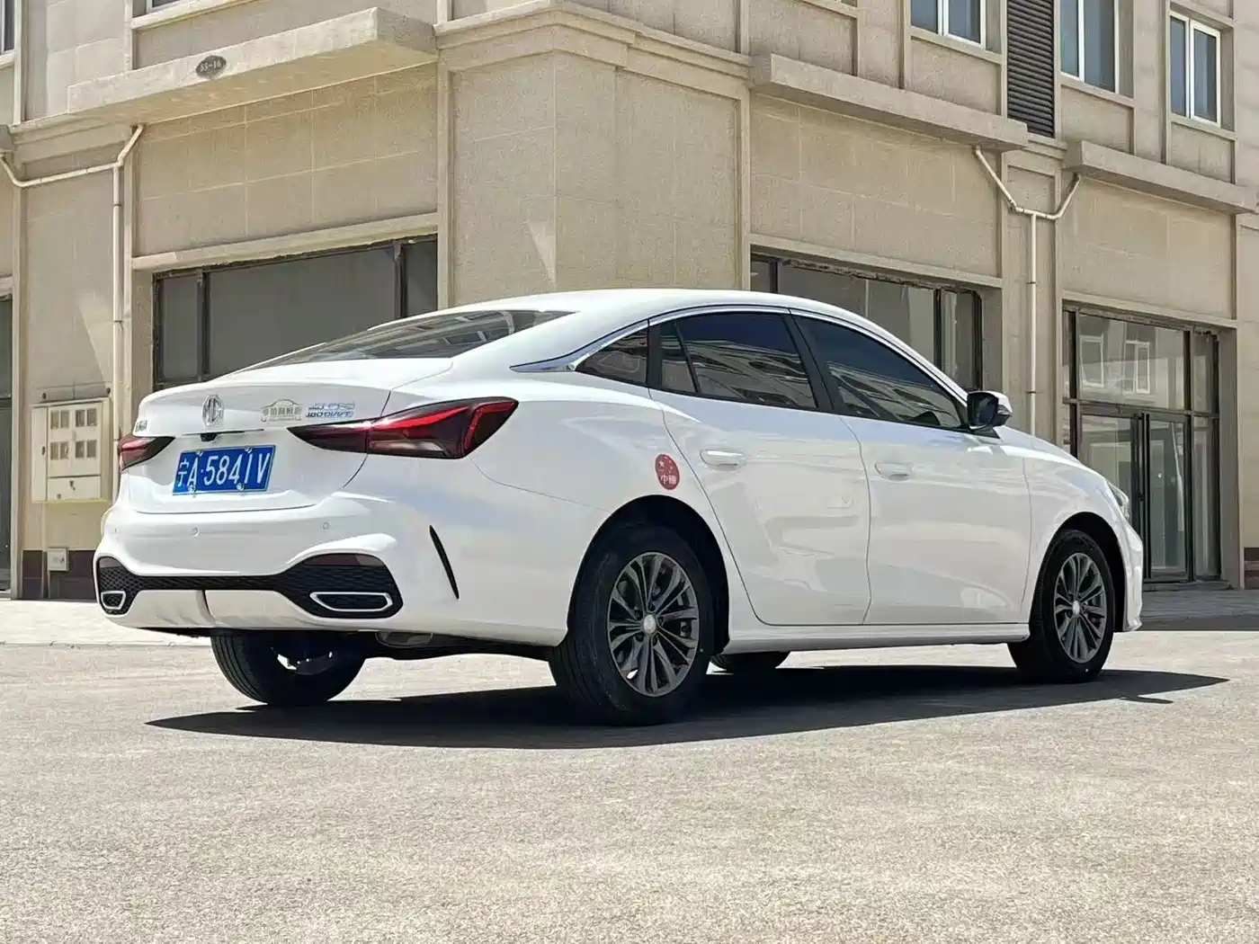 MG MG5