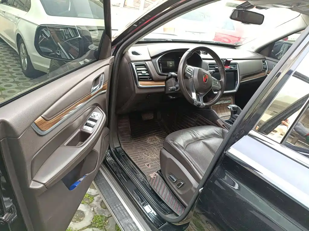 Roewe RX8 2019 2018 30T Smart Internet 2WD Flagship Edition