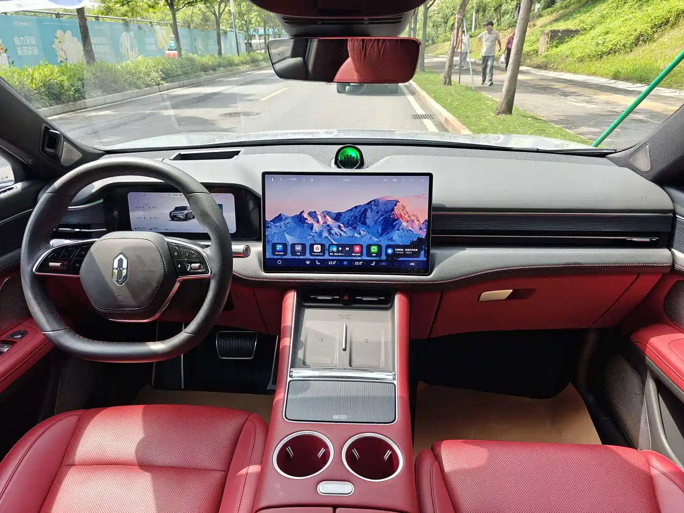 AITO Wenjie AITO M5 2025 Extended Range Ultra AWD фото 17