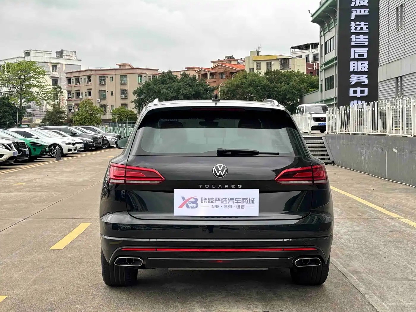 VOLKSWAGEN TOUAREG