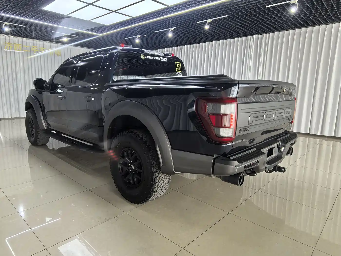 FORD F-150 RAPTOR