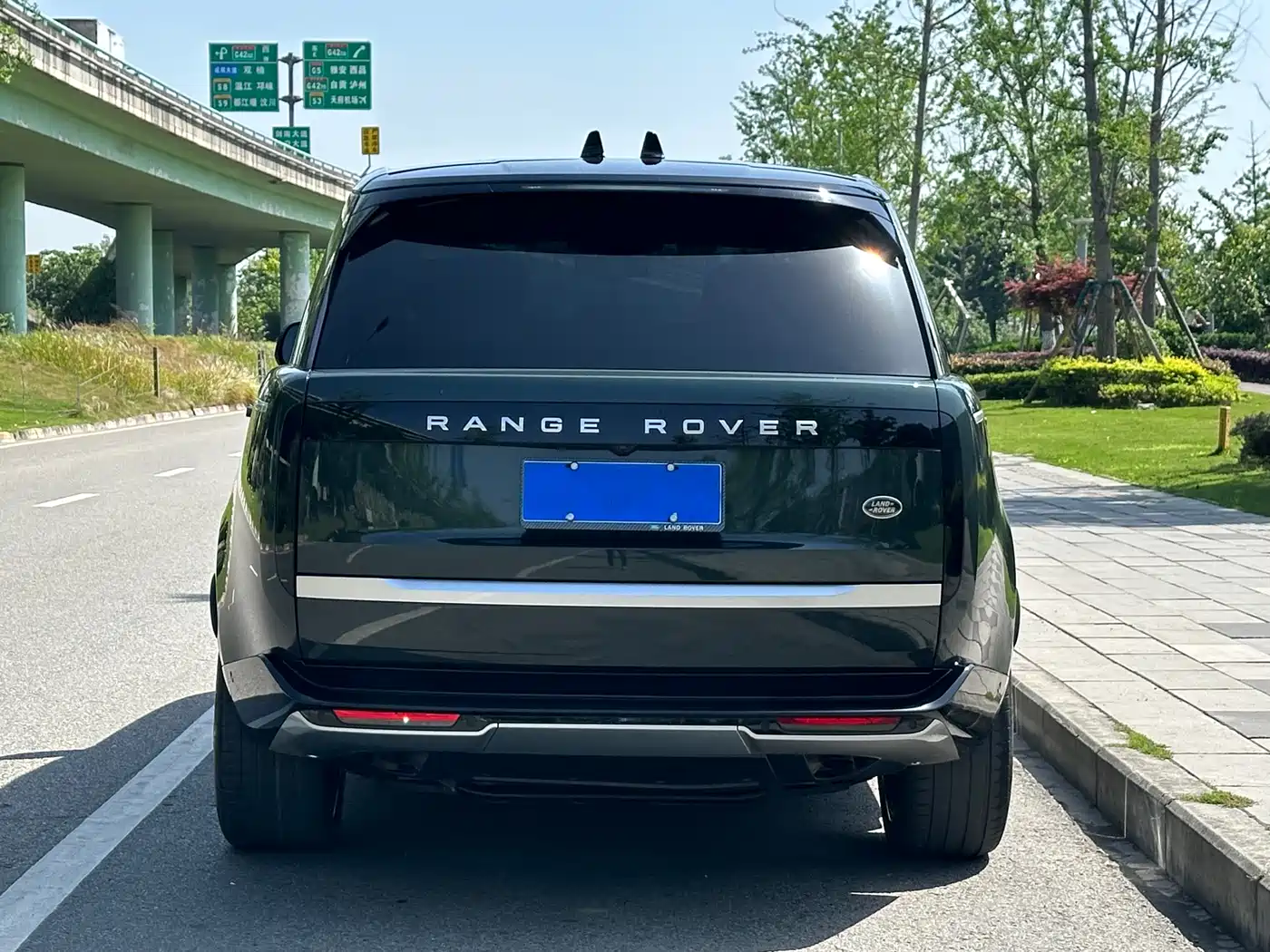 LAND ROVER RANGE ROVER